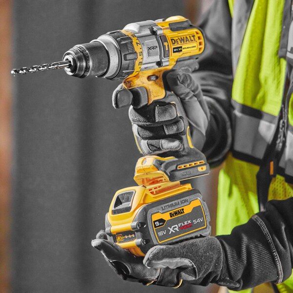 ДРЕЛЬ-ШУРУПОВЁРТ АККУМУЛЯТОРНАЯ DEWALT DCD999X1