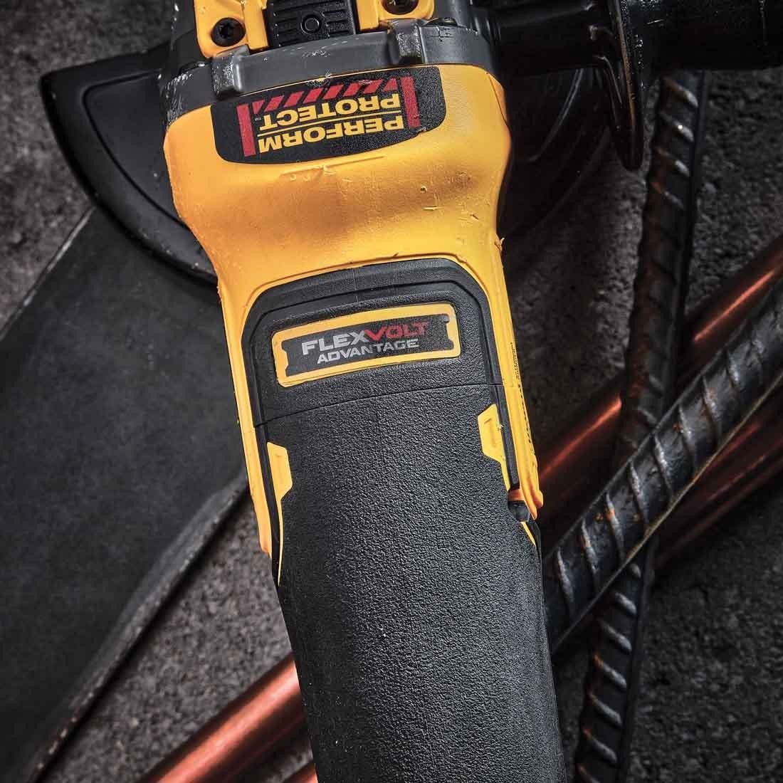 POLIZOR UNGHIULAR CU ACUMULATOR DEWALT DCG409T1