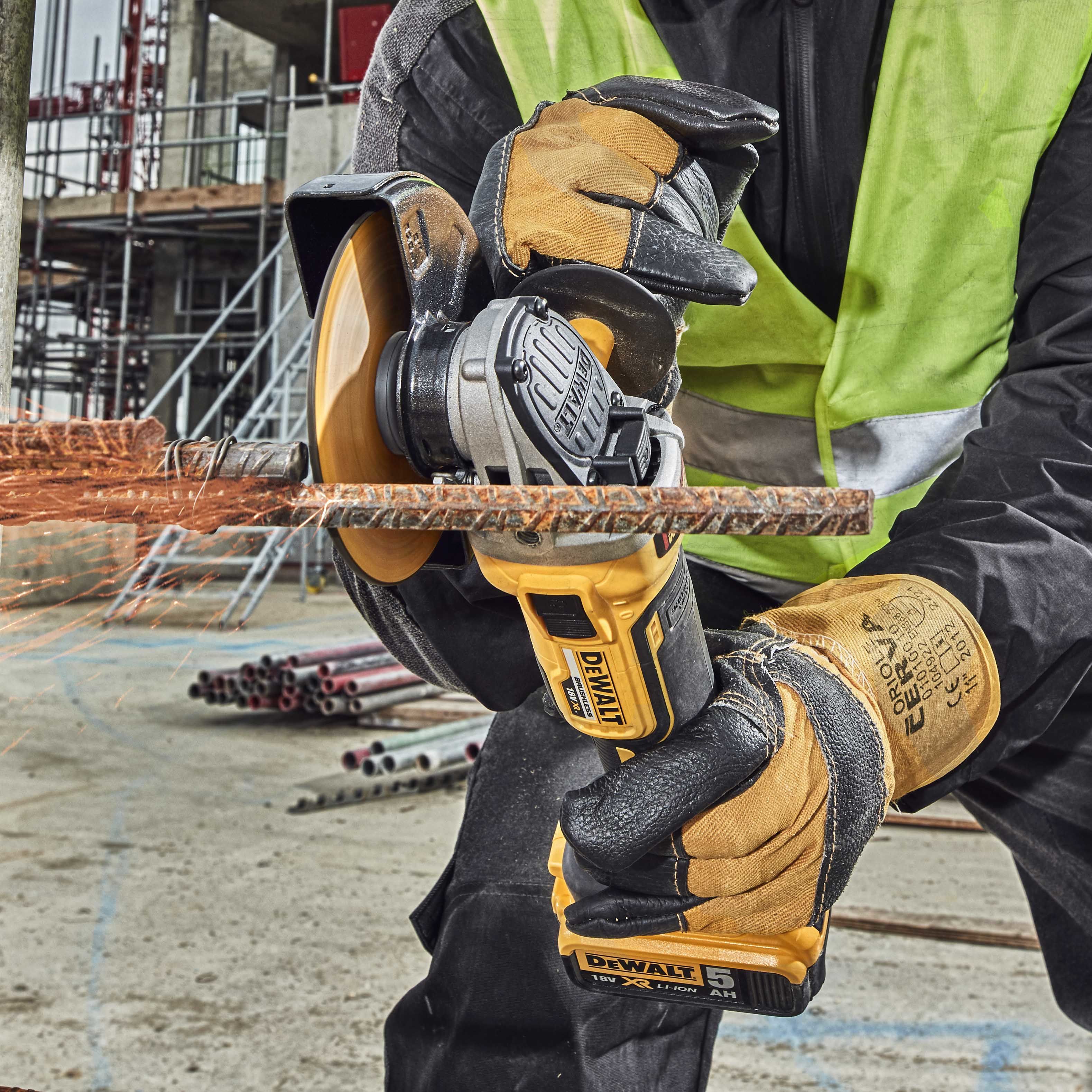 SET SCULE CU ACUMULATOR DEWALT DCK329P2T (DCD796+DCG405+DCS335)