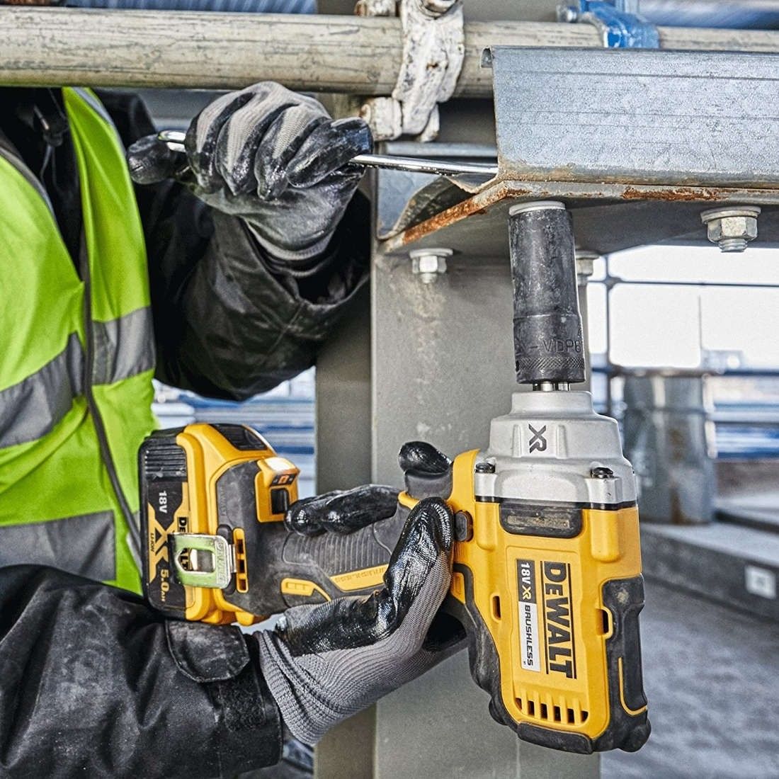 SET SCULE CU ACUMULATOR DEWALT DCK428P3T (DCH273+DCG405+DCF894+DCD796)