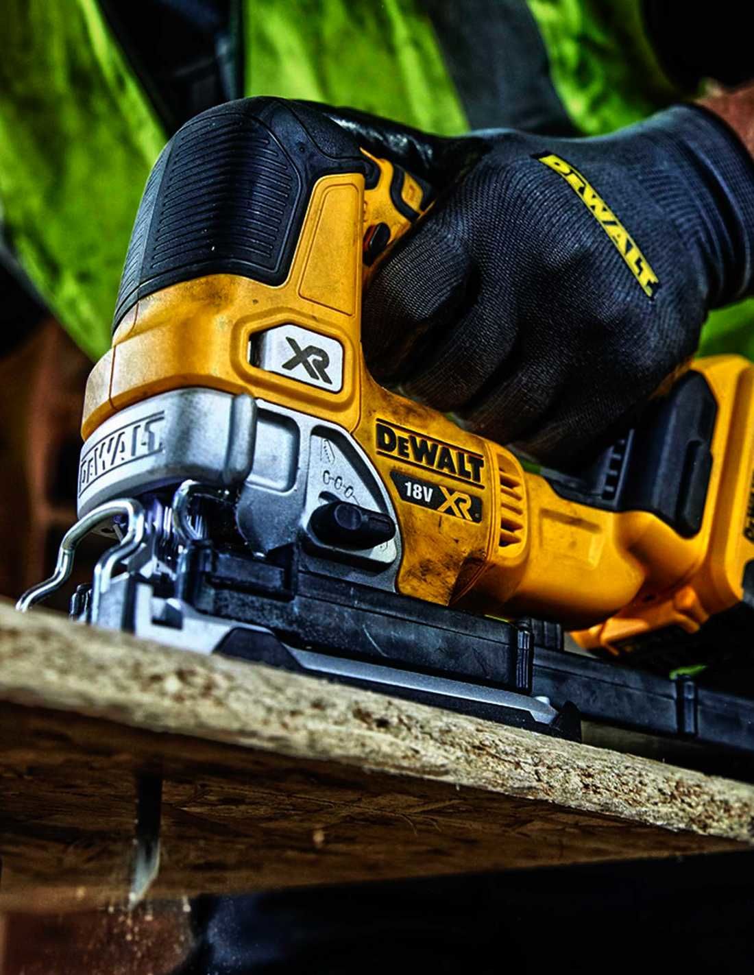 SET SCULE CU ACUMULATOR DEWALT DCK865P4T (DCH273+DCG405+DCD996+DCF894+DCS570+DCS355+DCL050+DCS367)