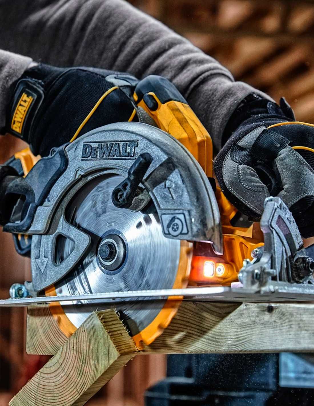 SET SCULE CU ACUMULATOR DEWALT DCK856P4 (DCH273+DCG405+DCD996+DCF894+DCS570+DCS355+DCL050+DCS367)