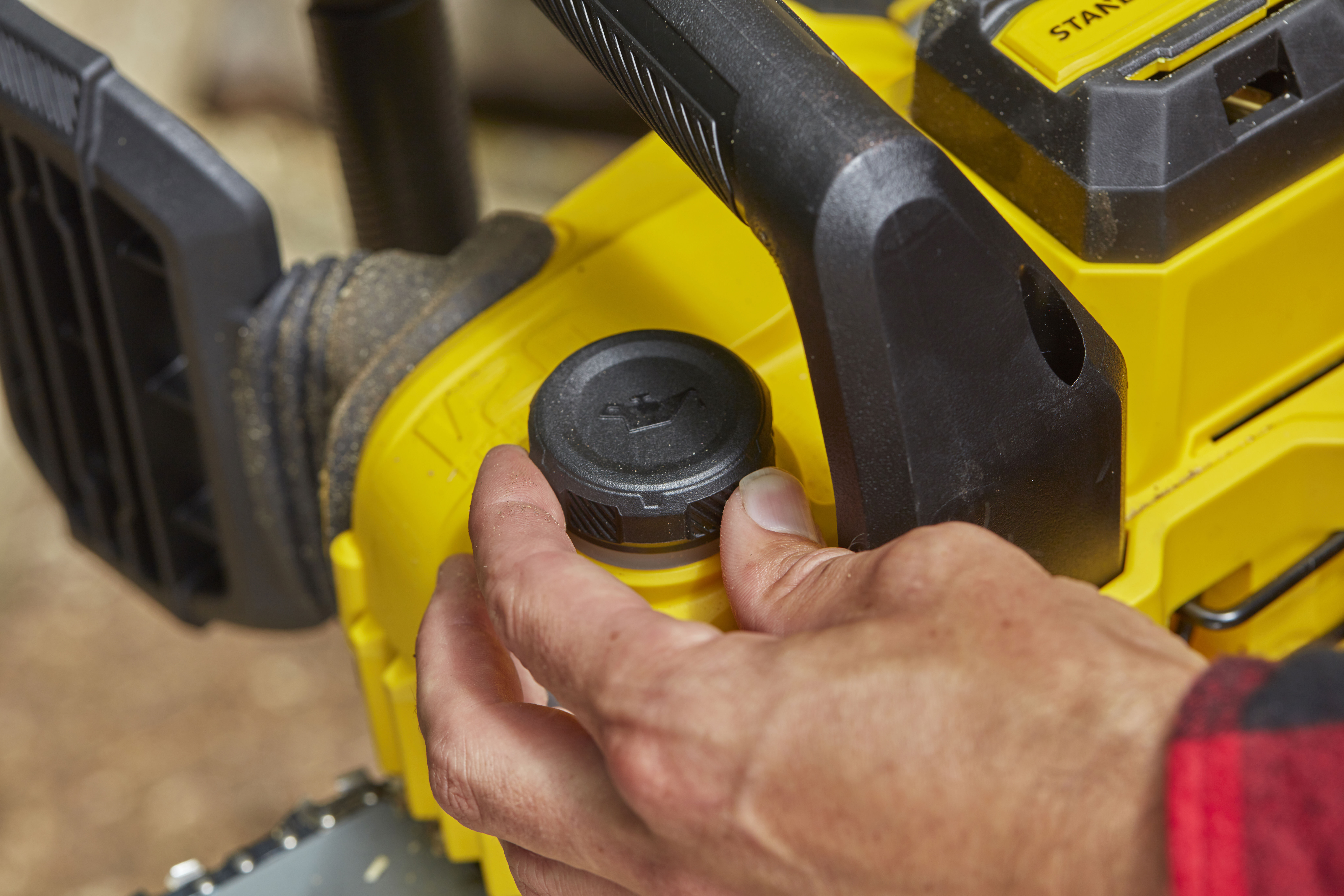 Ferăstrău cu grădină fără fir Stanley FatMax SFMCCS630M1