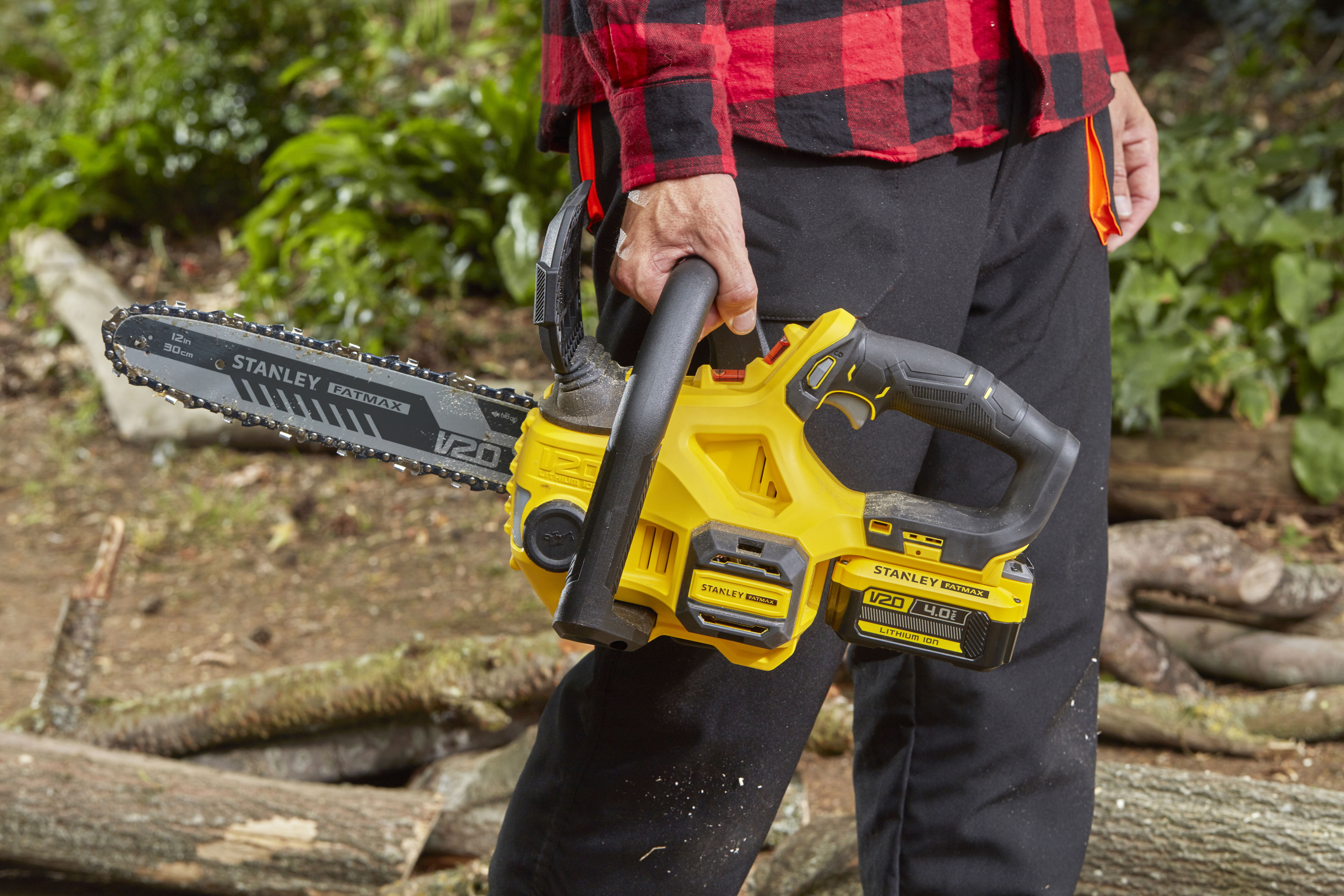 Ferăstrău cu grădină fără fir Stanley FatMax SFMCCS630M1