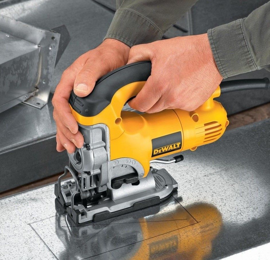 Ferăstrău pendular de rețea DeWALT DW331KT