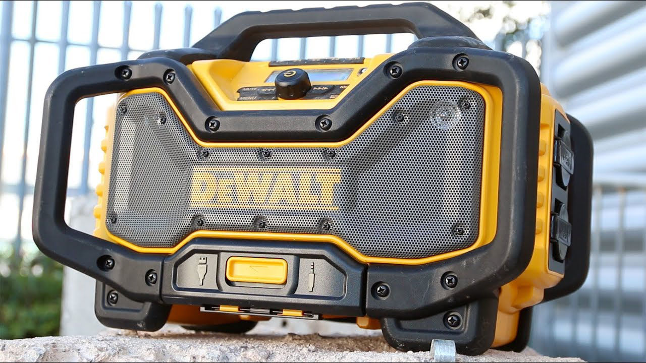 Radio cu încărcător DEWALT DCR027