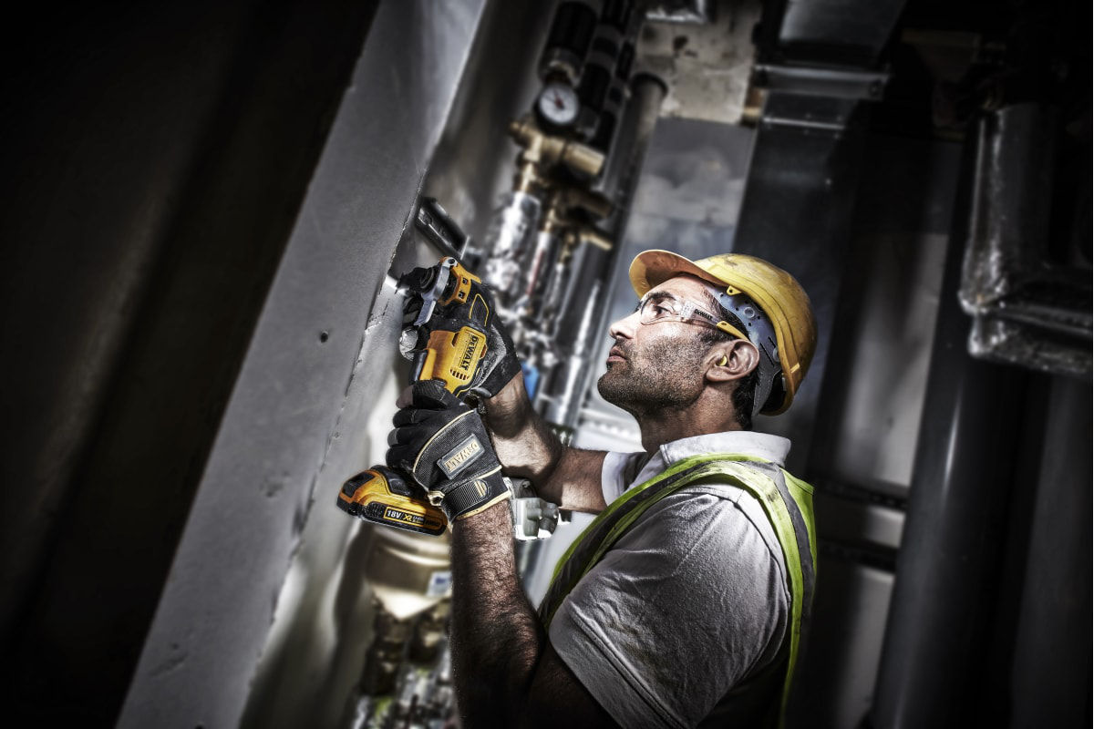Многофункциональный инструмент DEWALT DCS356E1T-XJ