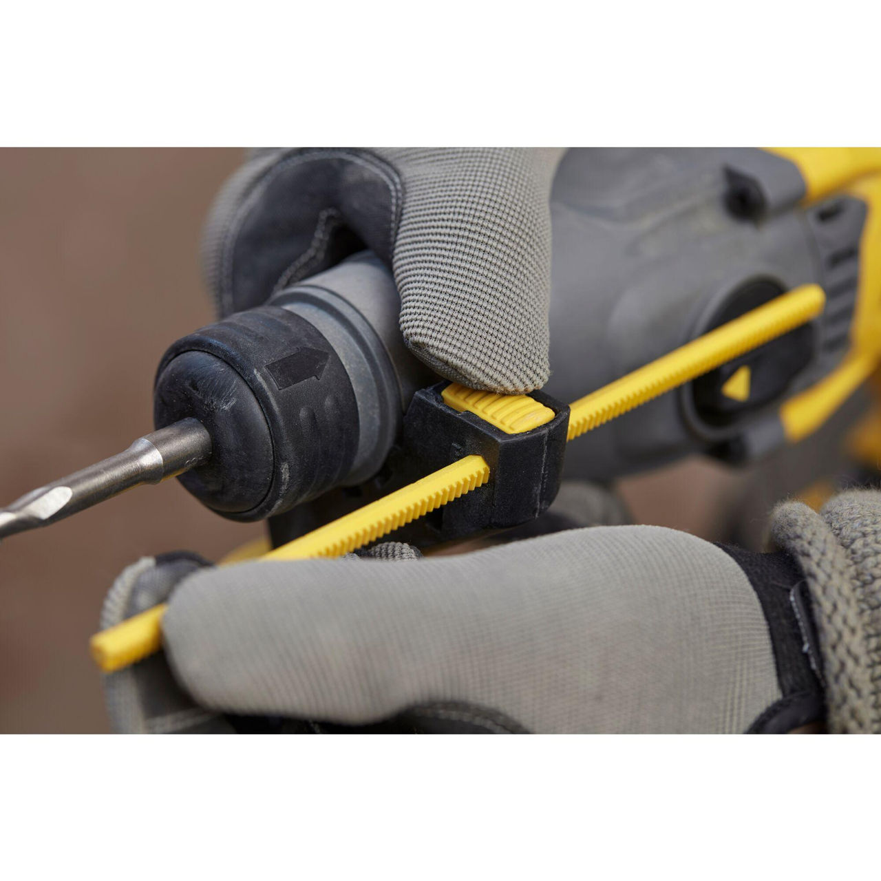 CIOCAN ROTOPERCUOTR CU ACUMULATOR STANLEY FATMAX SFMCH900B