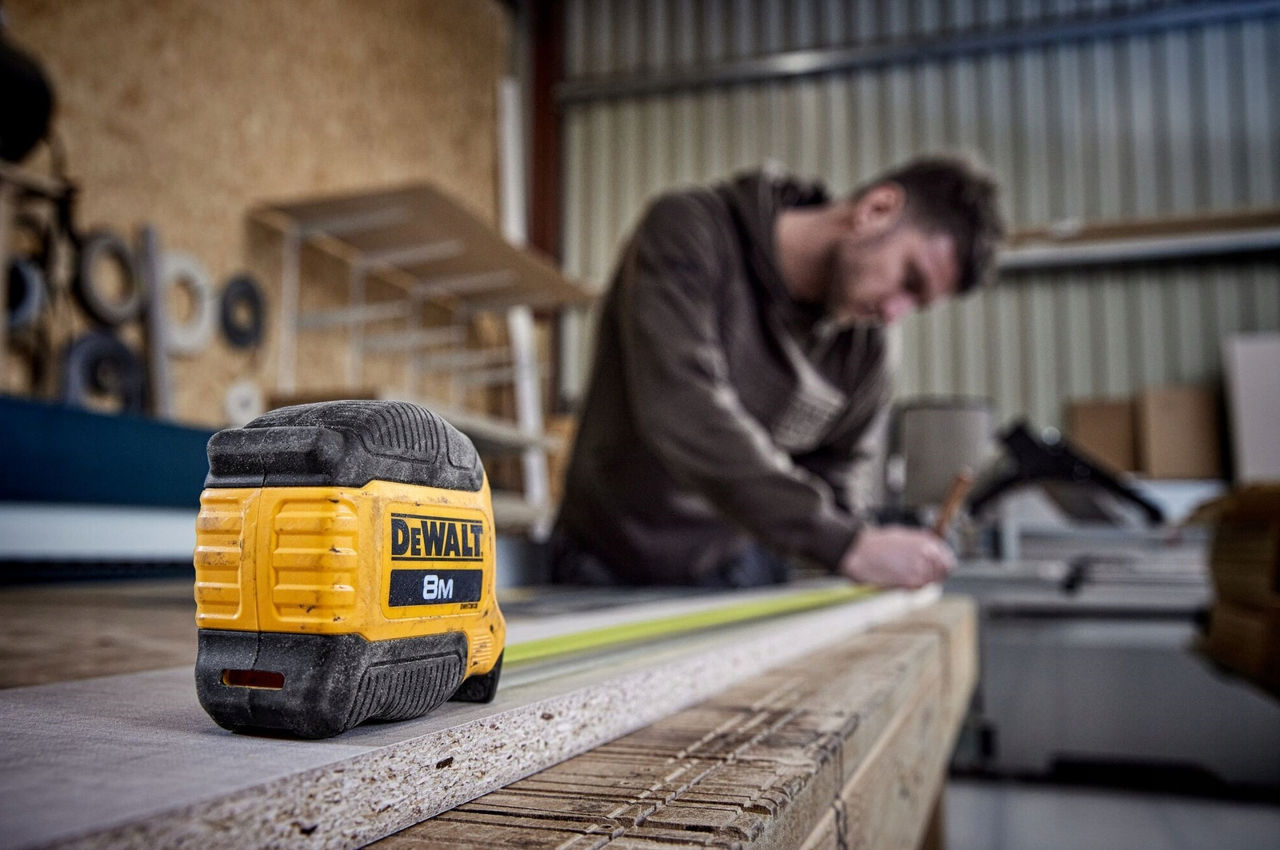 Banda de masurare 8m Compact Dewalt DWHT38128-0